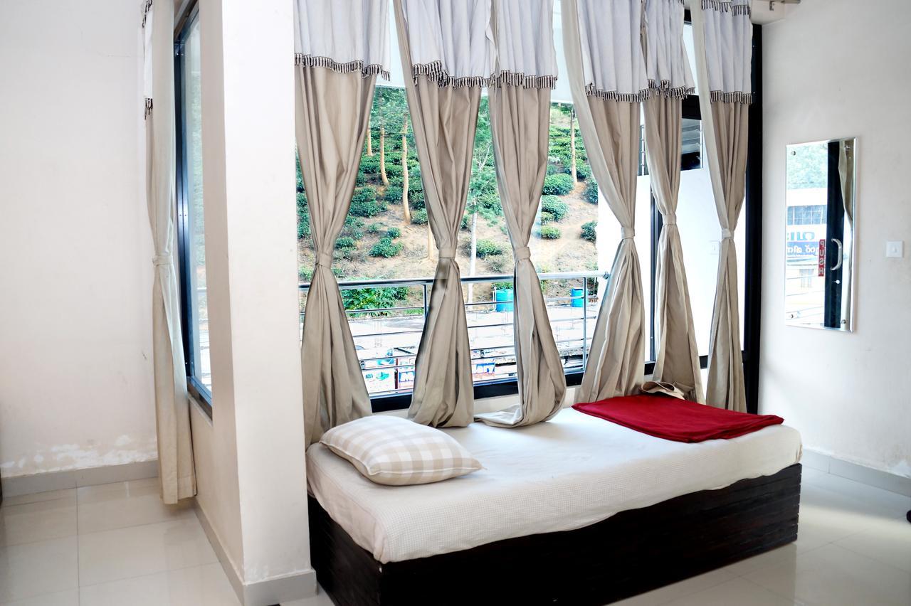 Hotel Royal Nest Vandiperiyar Exterior photo